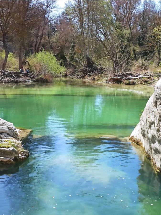 Sous Les Etoiles En Provence, Gite Les Bambous Lurs Exterior photo